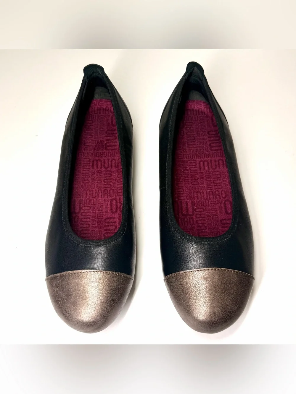 Munro Women’s Henlee Black/Bronze Leather Flats Shoes Size- 8 Wide